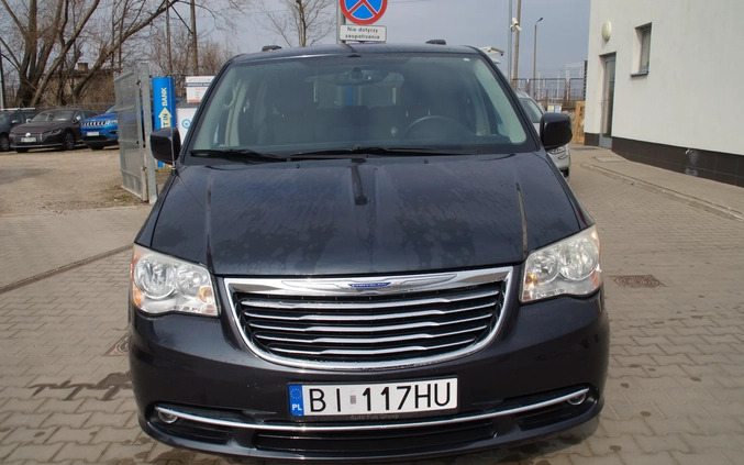 Chrysler Town &amp; Country cena 54999 przebieg: 142000, rok produkcji 2014 z Białystok małe 172